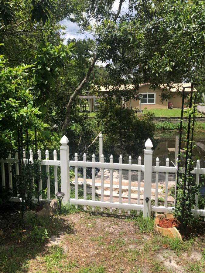 Cozy Cottage River House Weeki Wachee Eksteriør billede